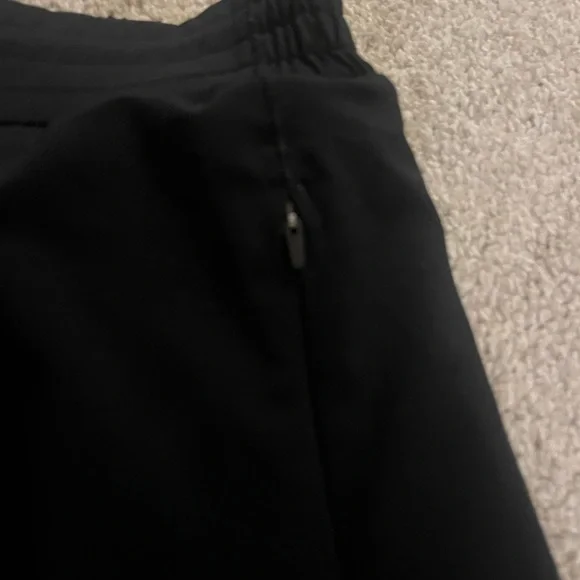 lululemon athletica Women's Black Skirt - Picture 7 of 8